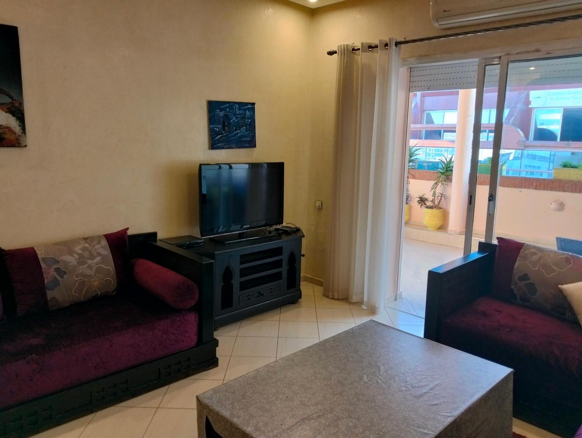 Appart Najia Au Centre Kenitra Avec Grande Terrasse エクステリア 写真