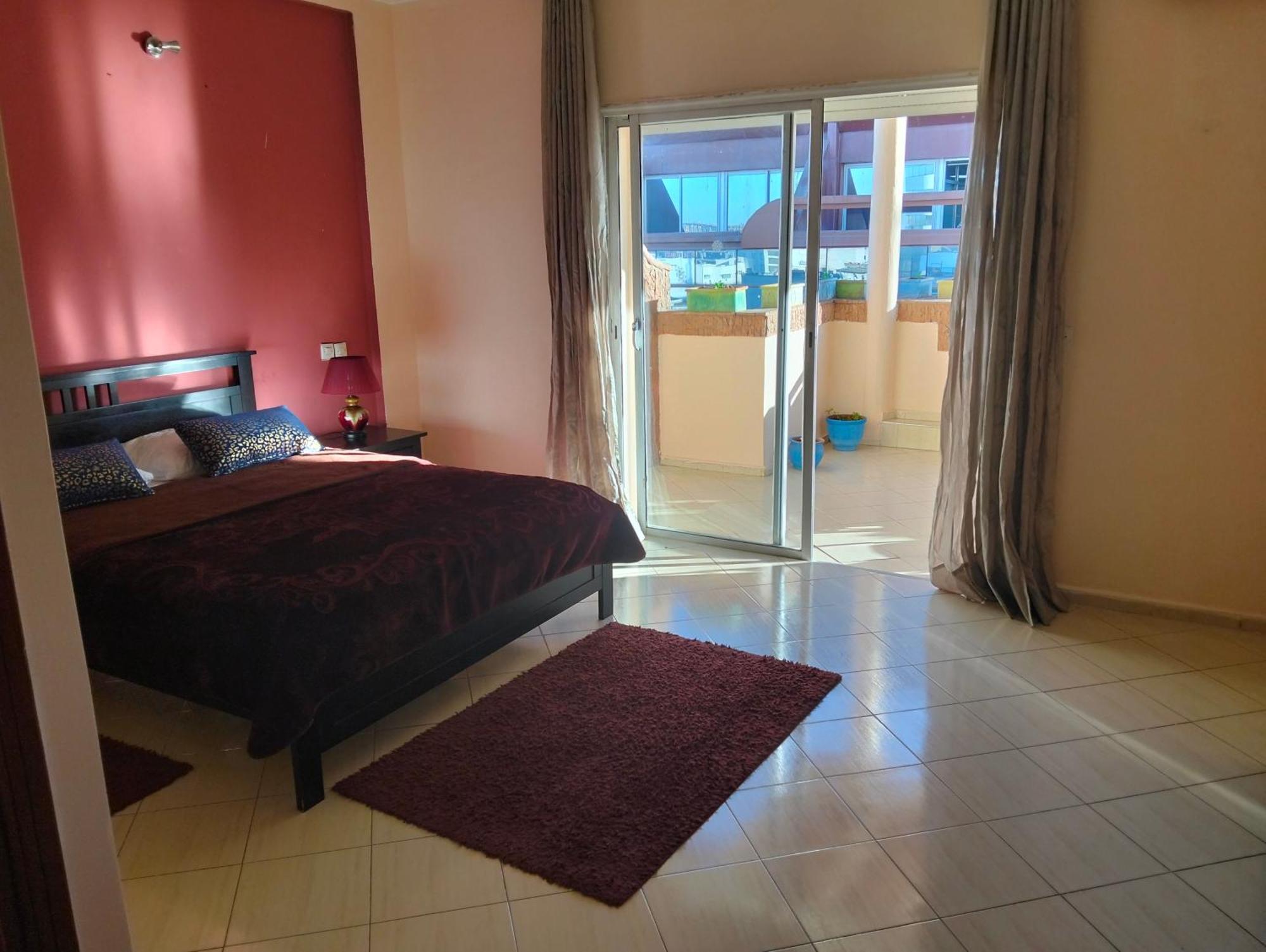 Appart Najia Au Centre Kenitra Avec Grande Terrasse エクステリア 写真